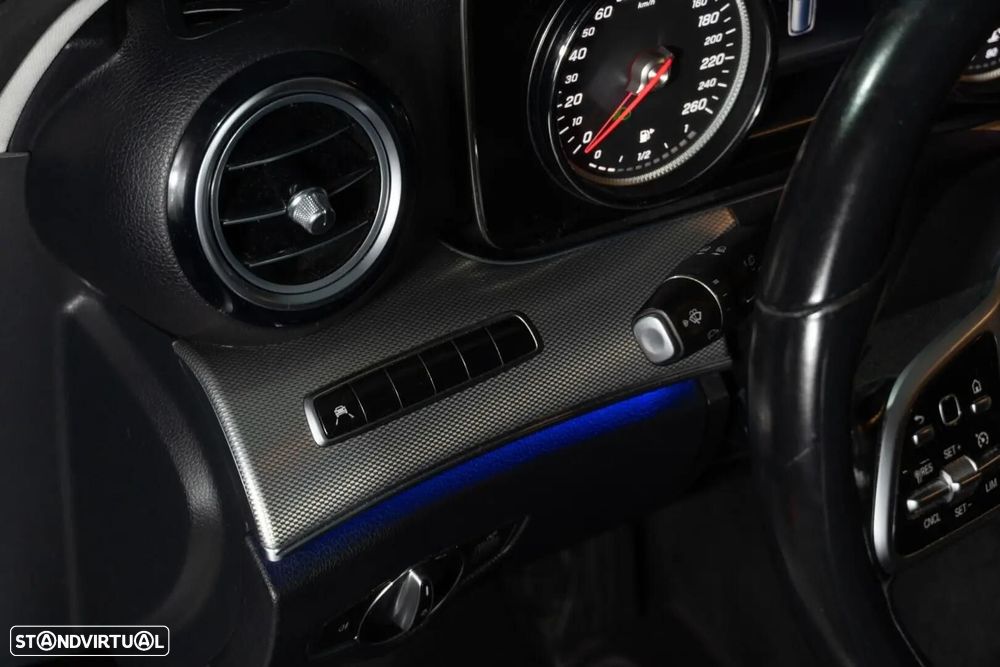 Mercedes-Benz E 220 - 34