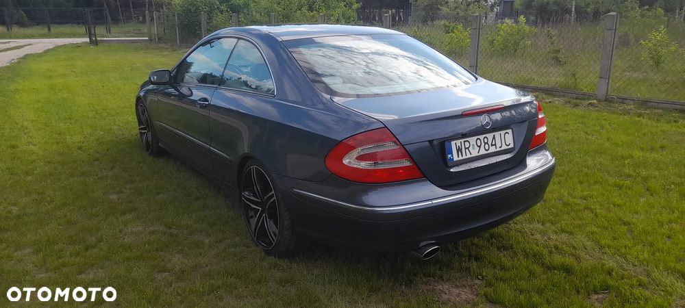 Mercedes-Benz CLK 320 - 11