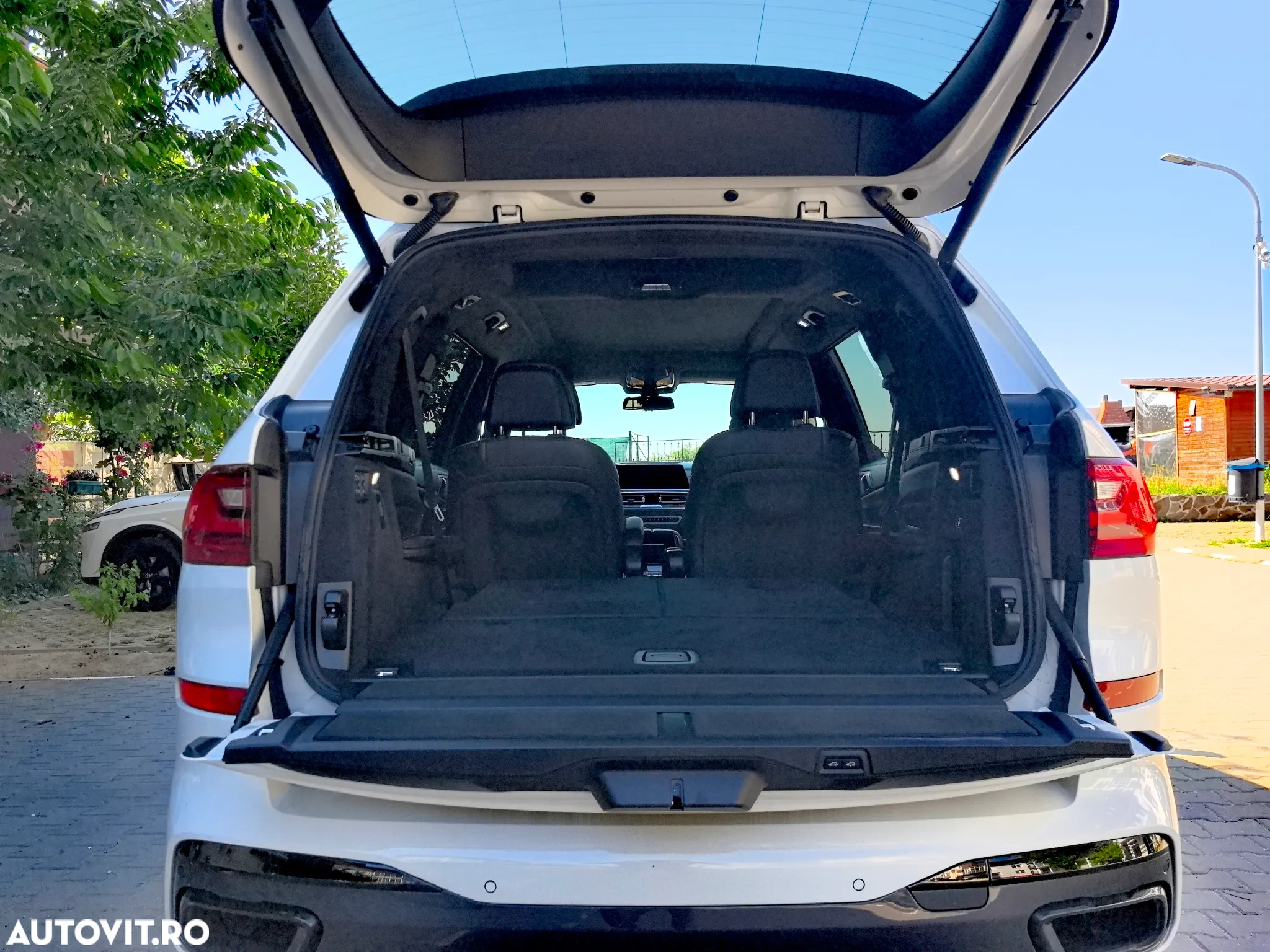 BMW X7 M50i - 10