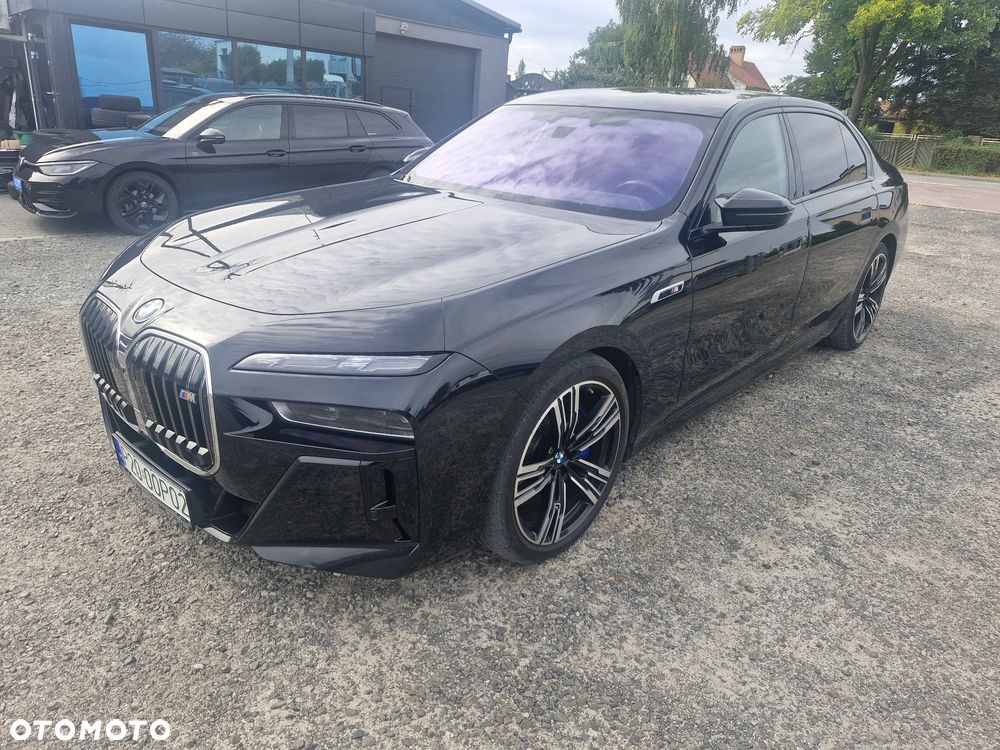 BMW i7 105.7kWh M70 xDrive - 1