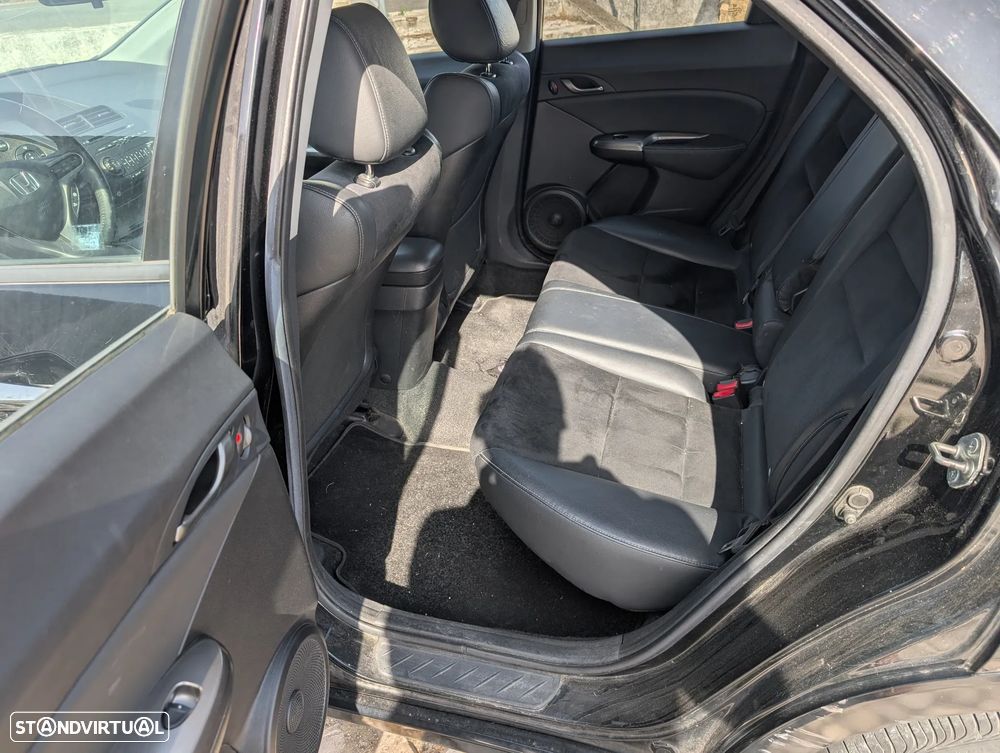 Honda Civic 1.4 i-VTEC Comfort - 12