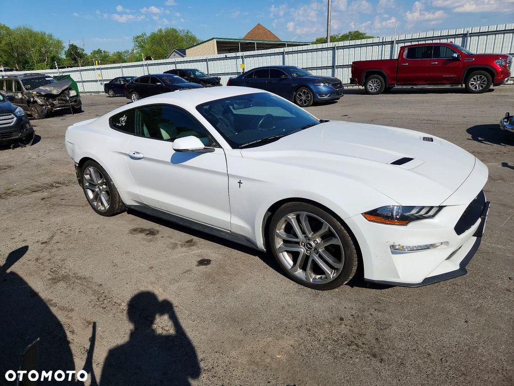 Ford Mustang 2.3 Eco Boost - 1