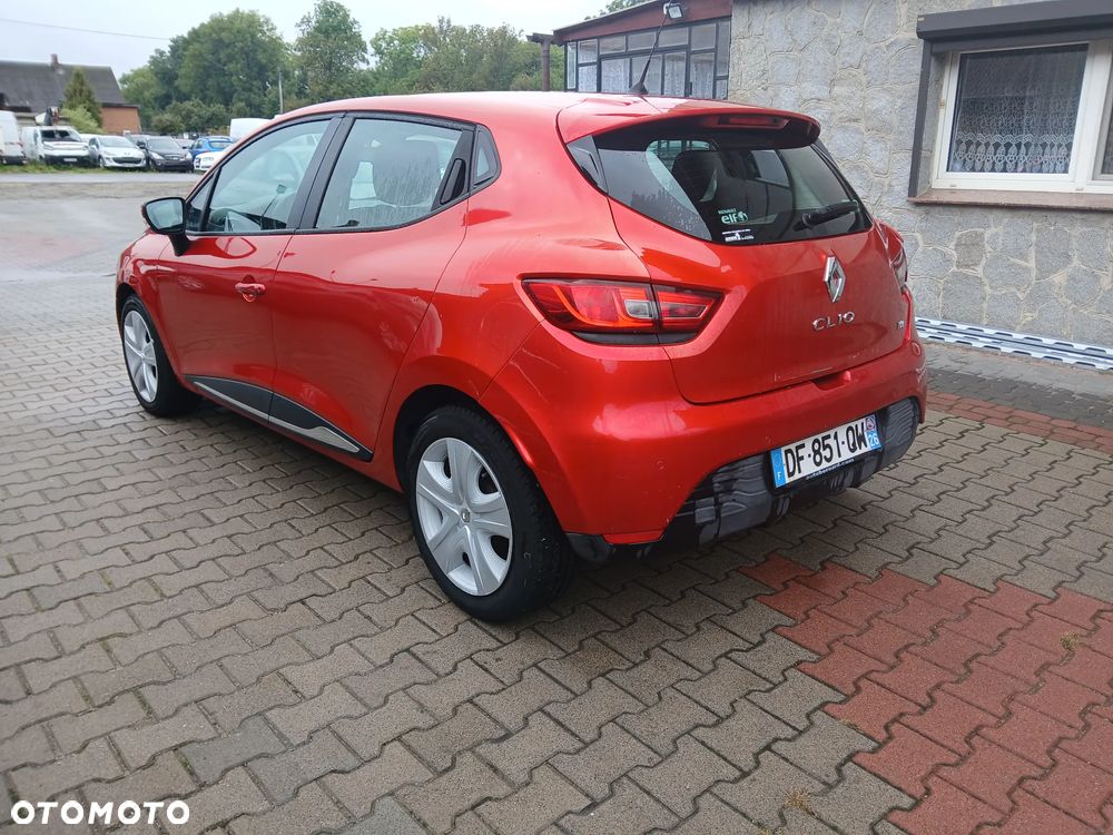 Renault Clio - 9