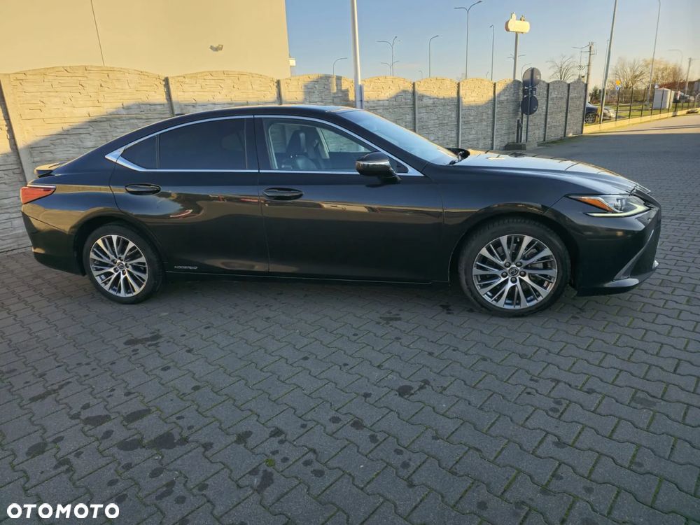 Lexus ES 300h Business Line - 3