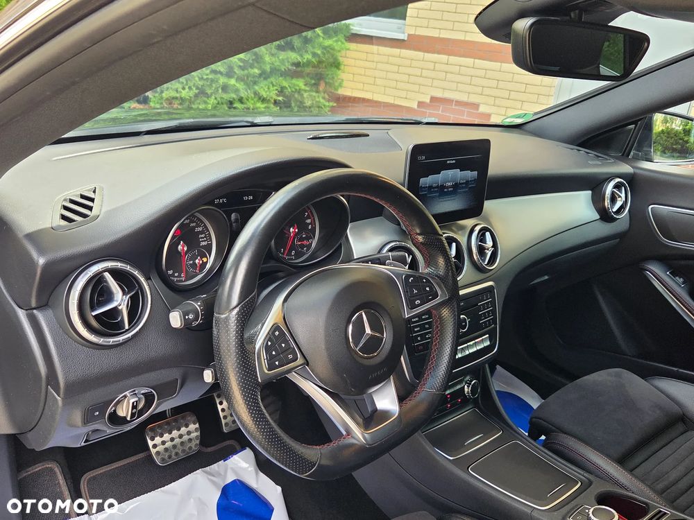 Mercedes-Benz CLA 200 7G-DCT AMG Line - 6