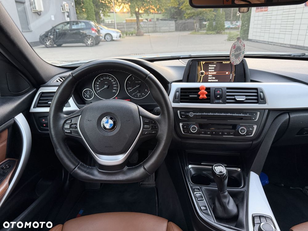 BMW Seria 3 - 13