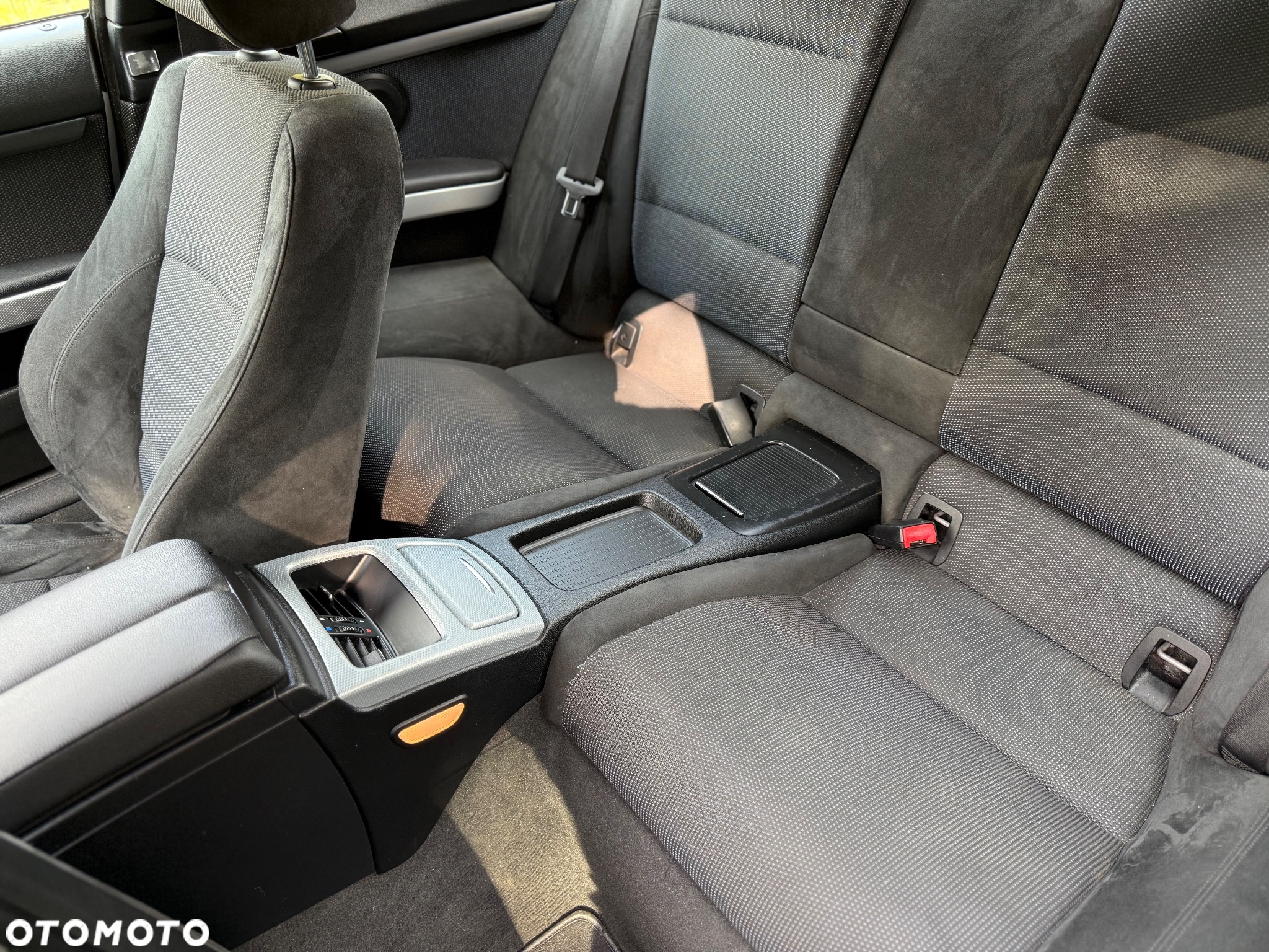 BMW Seria 3 320i - 8