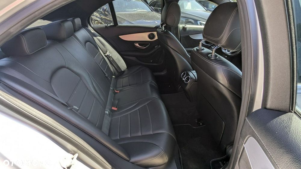 Mercedes-Benz Klasa C 200 (BlueTEC) d AMG Line - 19