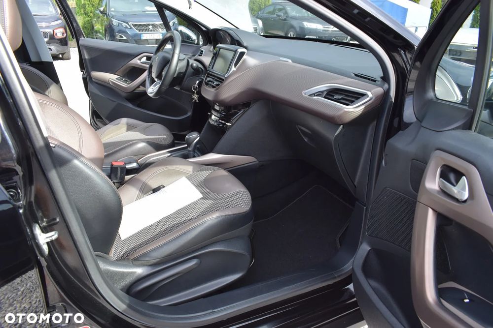 Peugeot 2008 PureTech 110 Stop&Start EAT6 Allure - 11