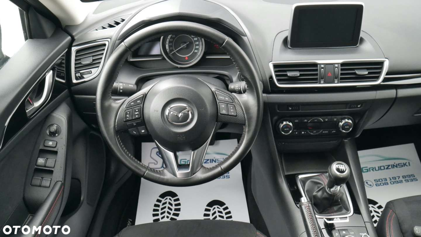 Mazda 3 - 8