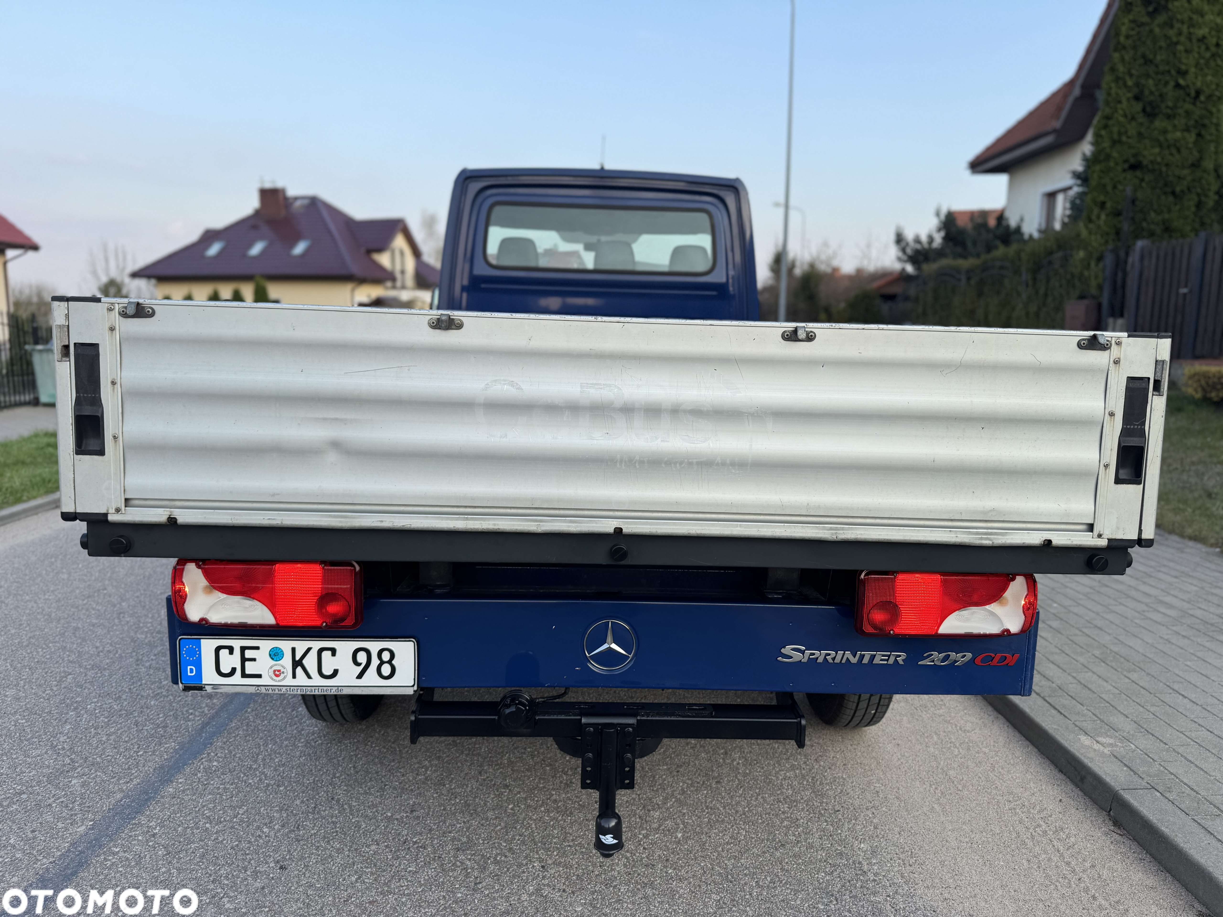 Mercedes-Benz Sprinter - 12