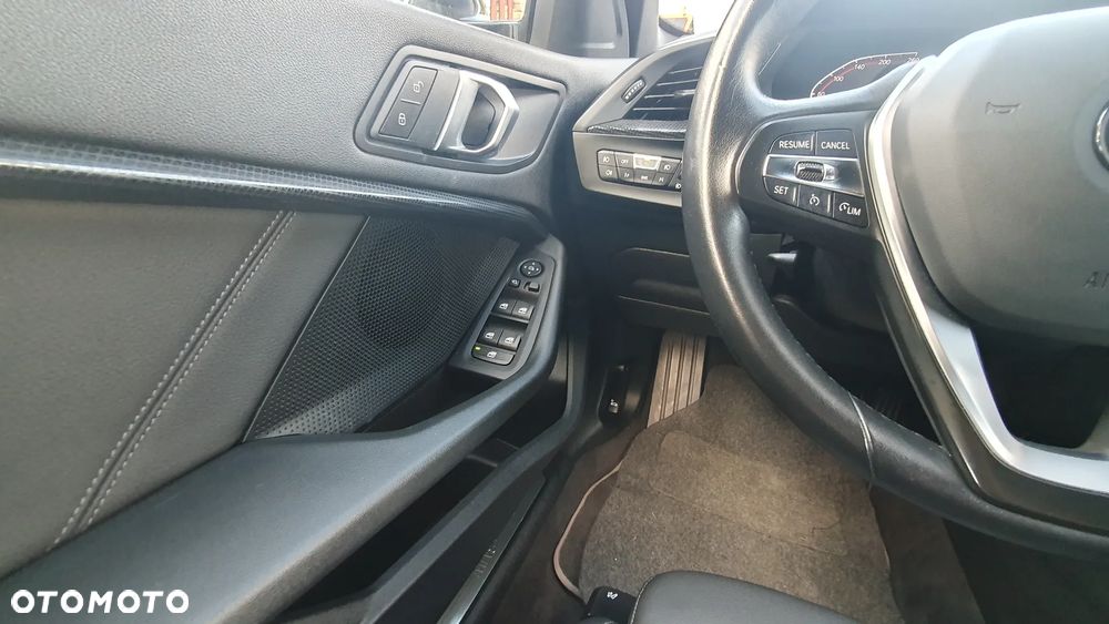 BMW Seria 1 118i Sport Line - 26