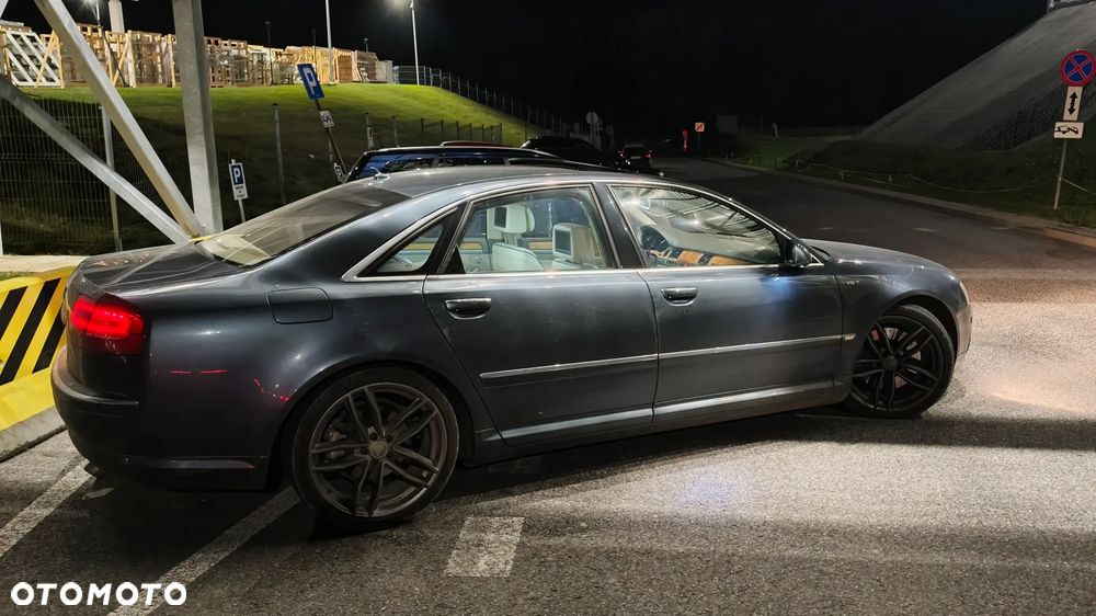 Audi A8 4.2 TDI Quattro - 2