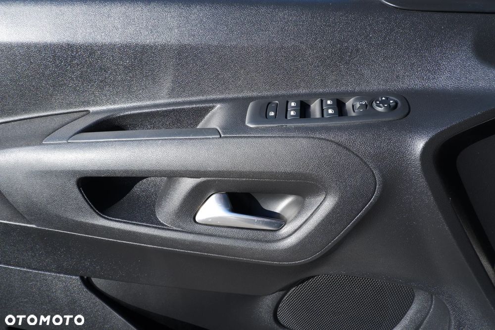 Opel Combo 1.5 D Automatik Start/Stop Innovation - 25