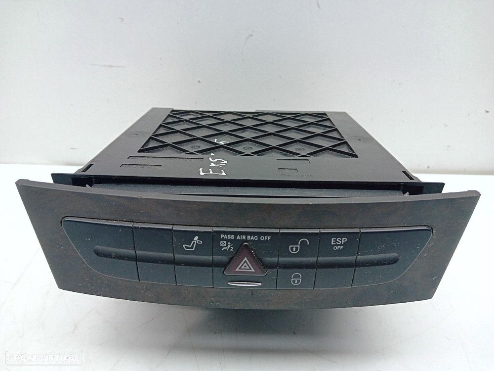 Rádio / auto-rádio MERCEDES-BENZ CLS (C219) - 1