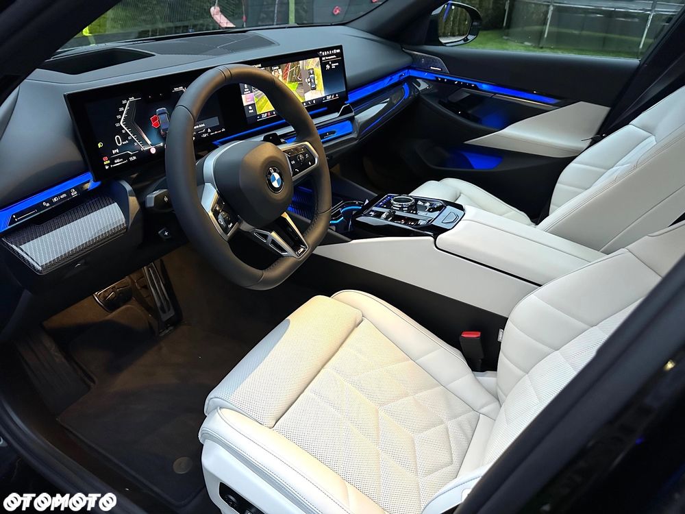 BMW Seria 5 520d xDrive mHEV M Sport - 2