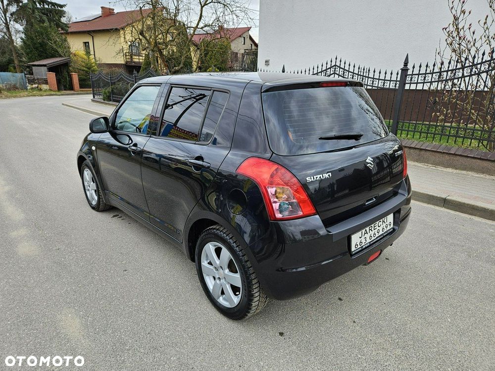 Suzuki Swift - 6