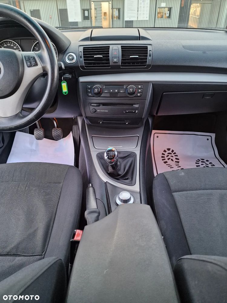 BMW Seria 1 - 30