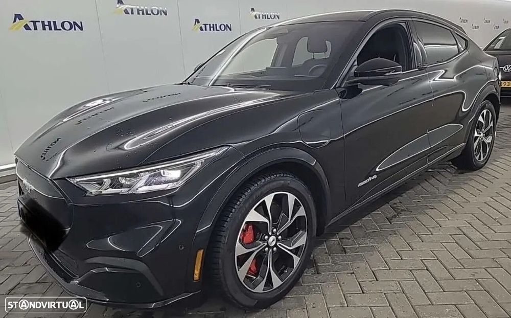 Ford Mustang Mach-E - 1