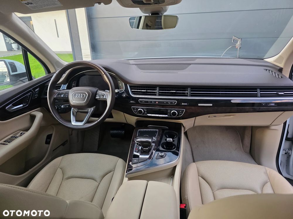 Audi Q7 3.0 TFSI Quattro Tiptr - 5
