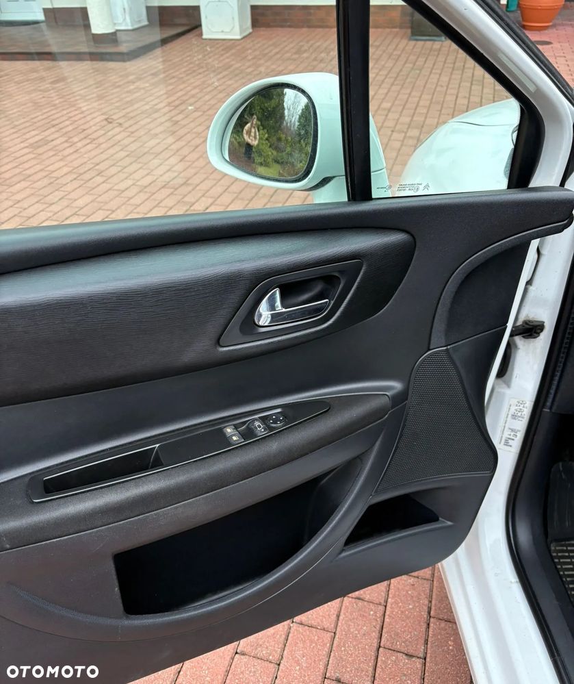 Citroën C4 1.6 HDi Magic - 10