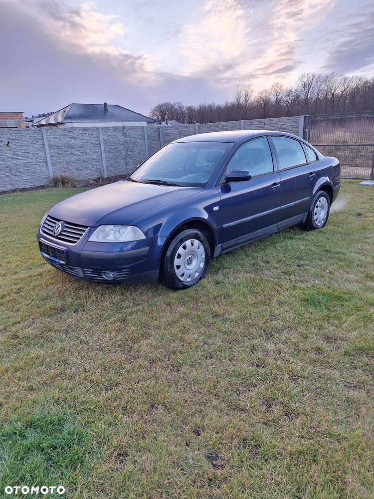 Volkswagen Passat 2.0 Trendline - 1