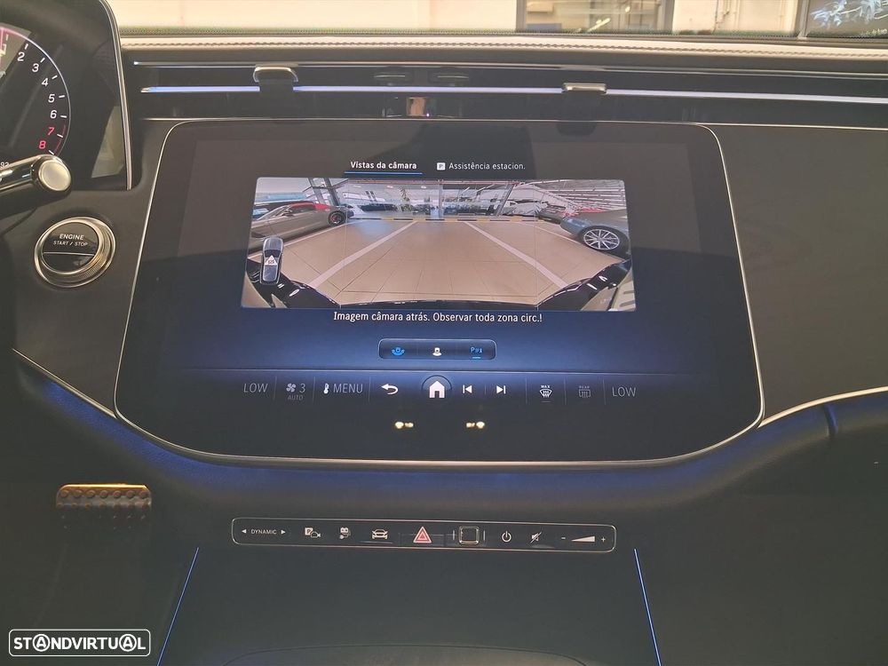 Mercedes-Benz E 300 Standard - 20