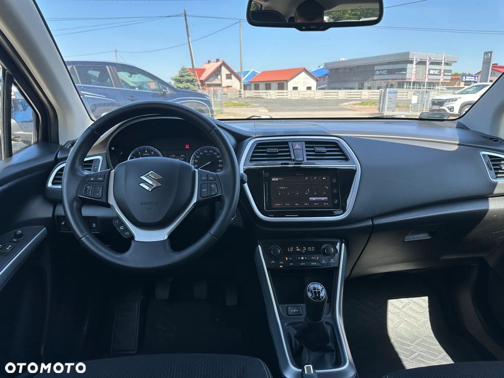 Suzuki SX4 S-Cross 1.0 T Premium - 8