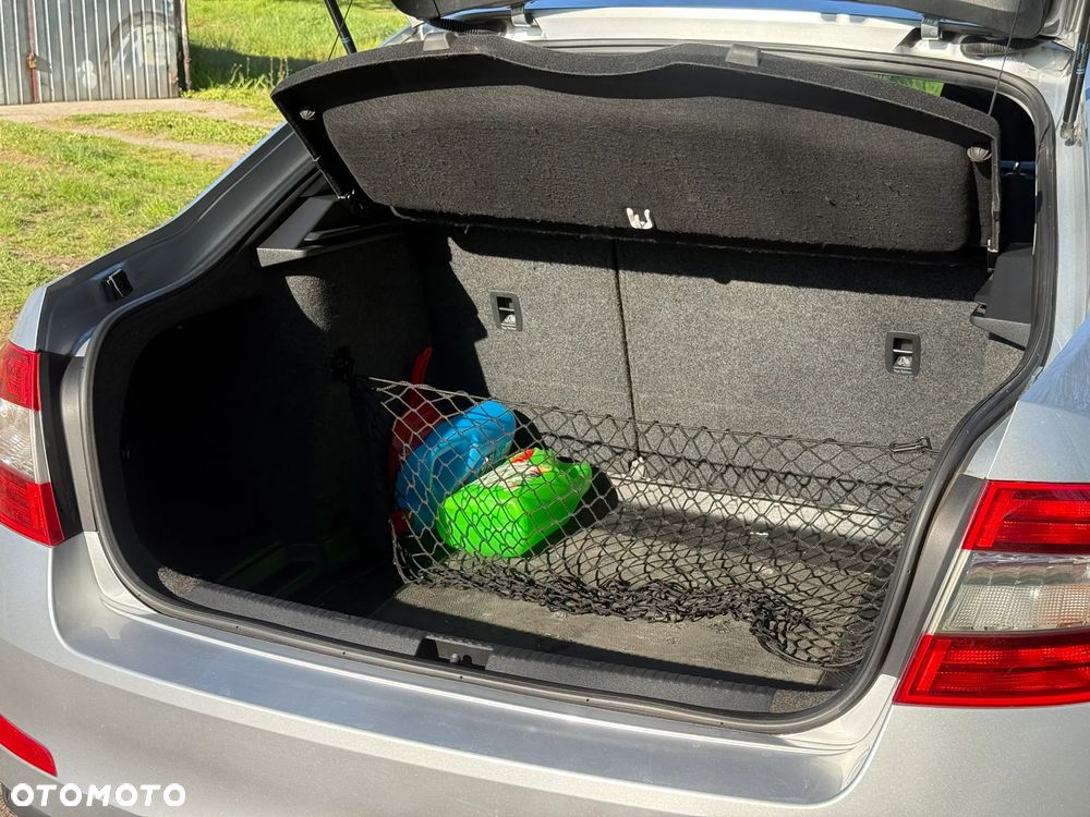 Skoda Octavia 1.6 TDI Active - 10