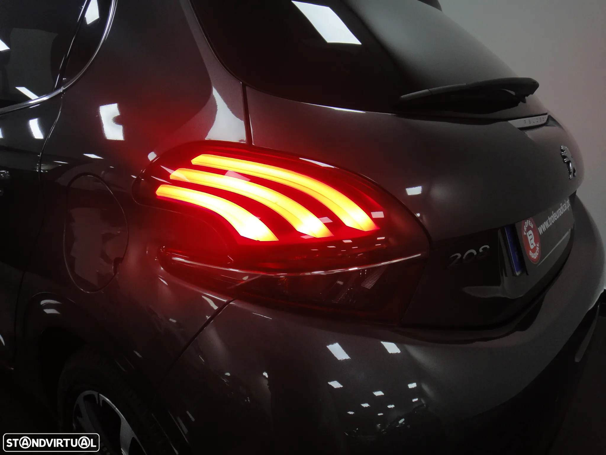 Peugeot 208 PureTech 110 Stop & Start Tech Edition - 12