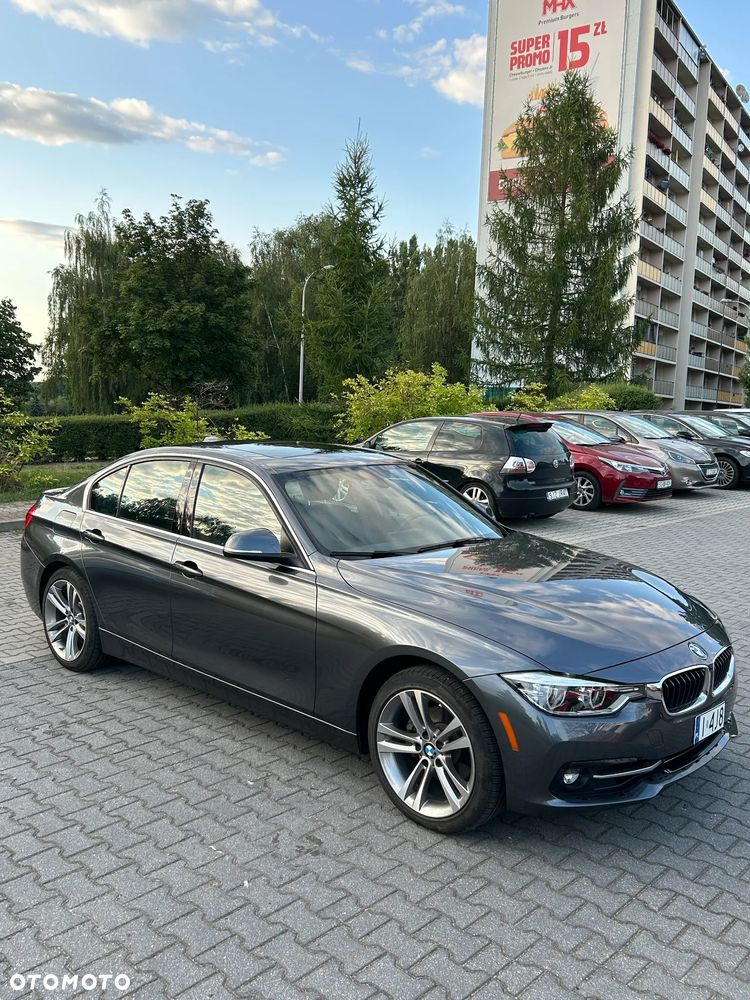 BMW Seria 3 330i xDrive Sport Line - 4