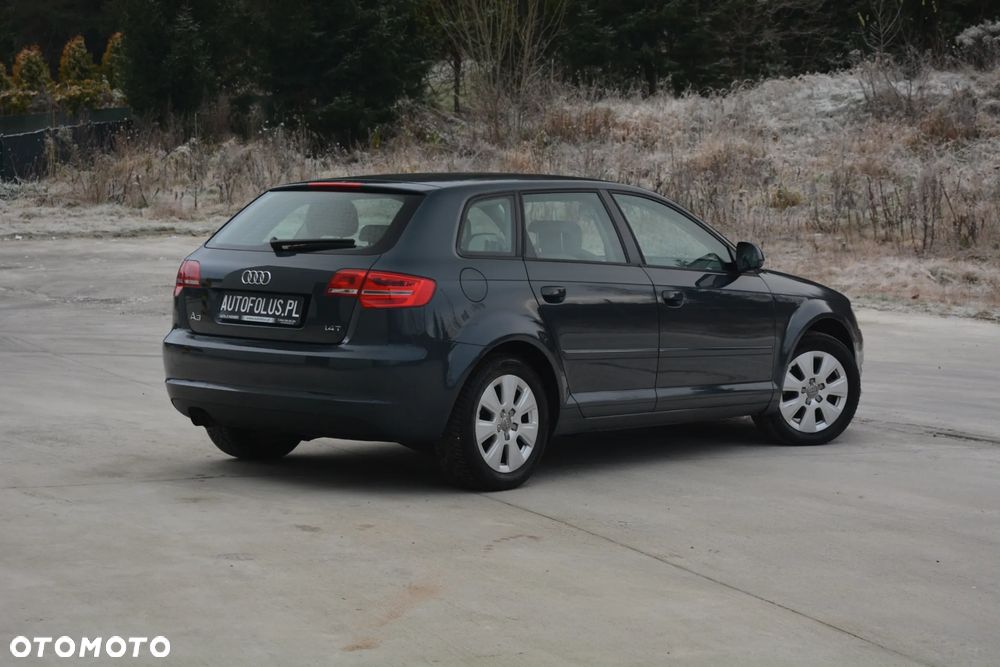 Audi A3 Sportback - 3