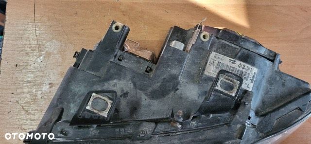 Lampa przednia prawa XENON 8E0941004F Audi A4 B6 2001 2002 2003 2004 - 4