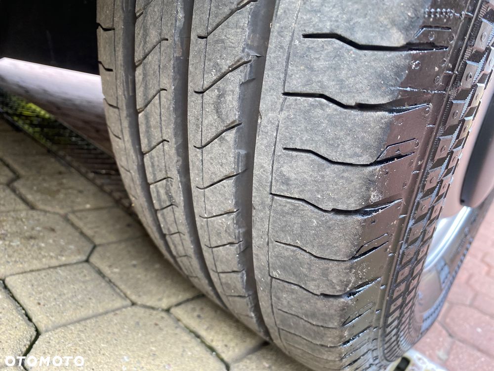 Renault MASTER L2 H2 135 DCI z regałami warsztatowymi - 30