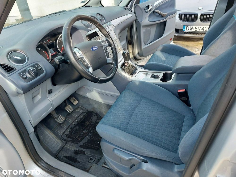 Ford S-Max - 9