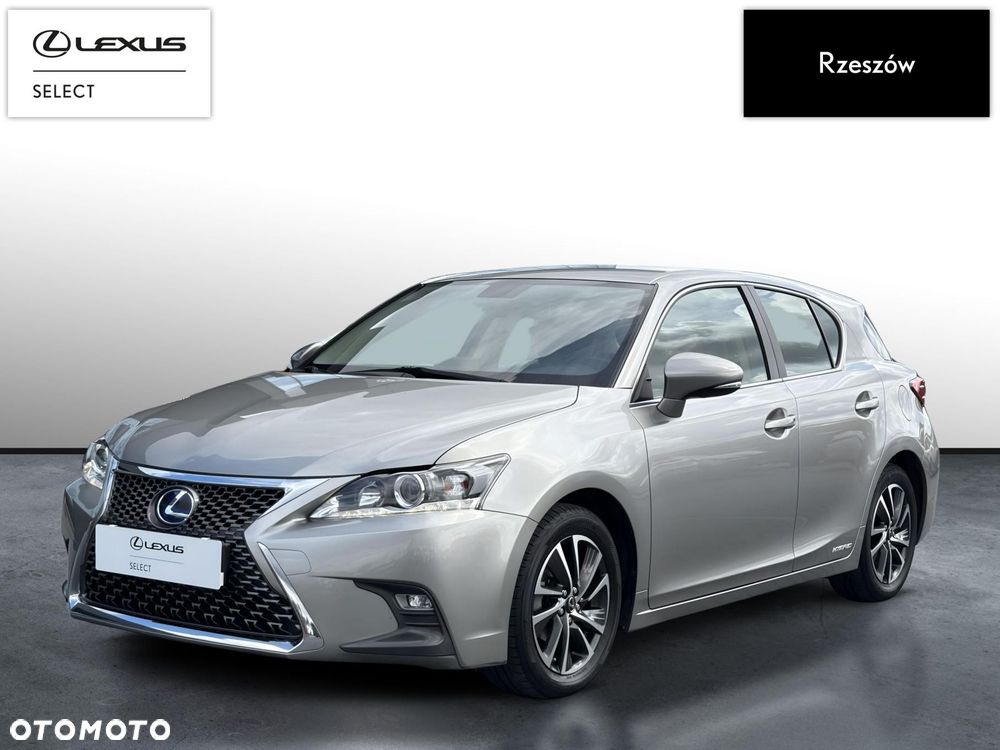 Lexus CT - 1