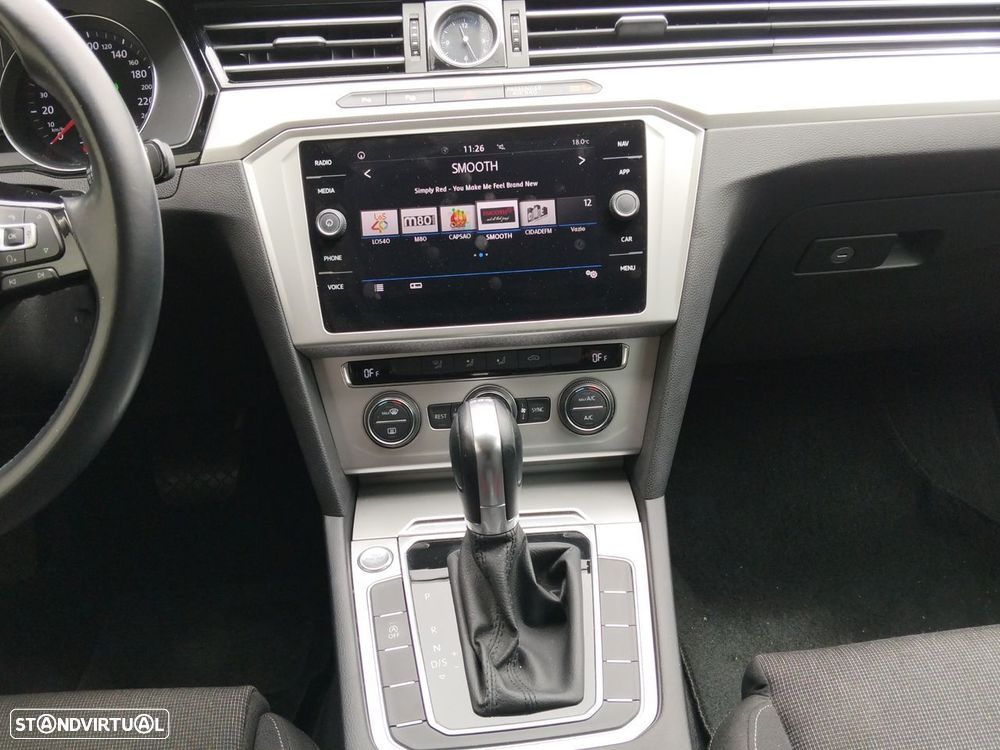 VW Passat Variant 2.0 TDI Confortline DSG - 10