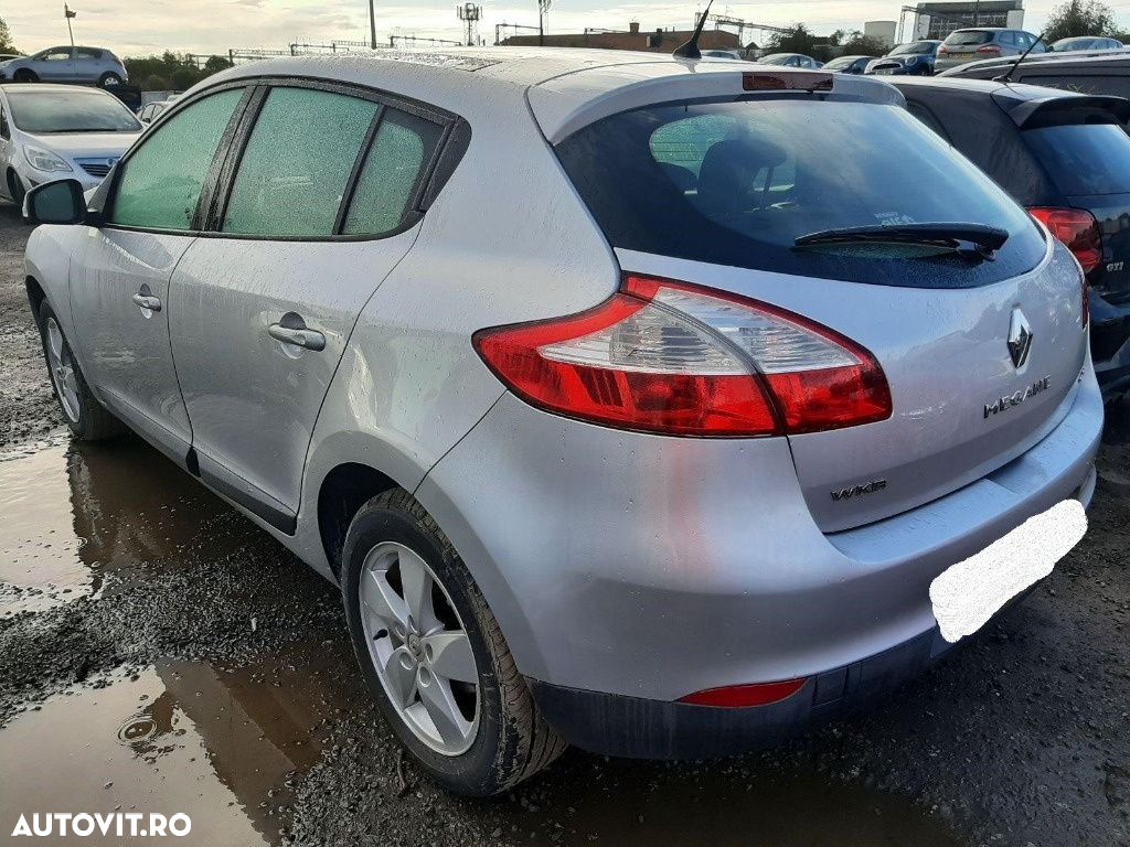 Macara geam stanga fata Renault Megane 3 2009 HATCHBACK 1.9 dCI - 6