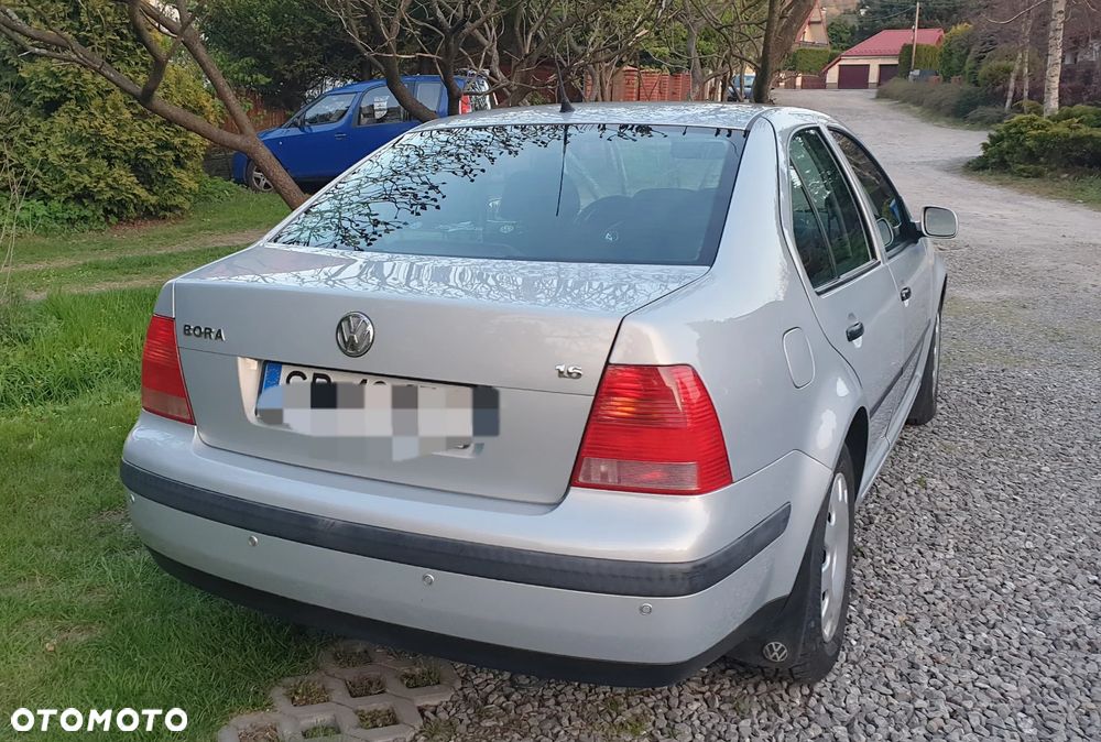 Volkswagen Bora 1.6 Basis - 4
