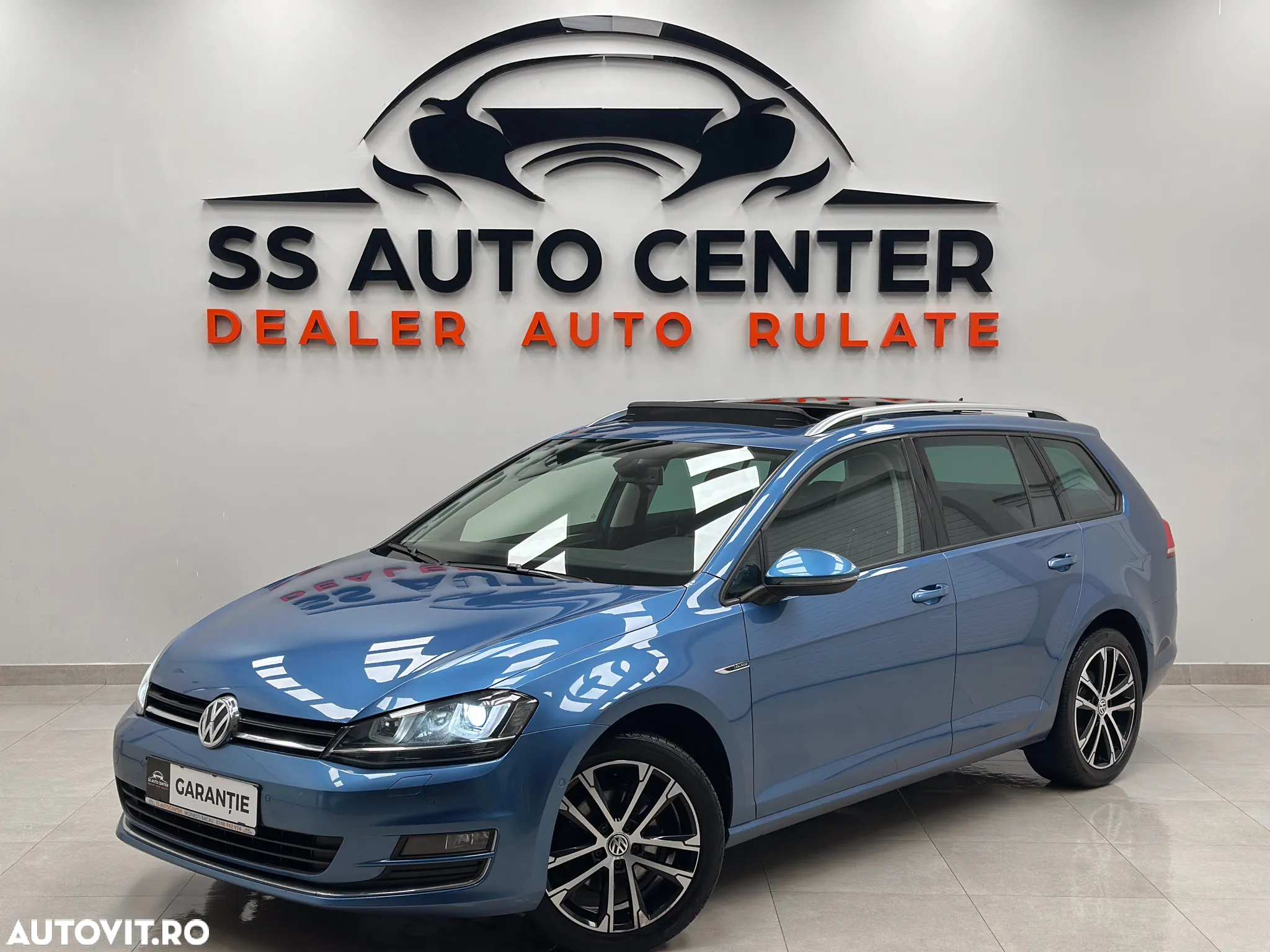 Volkswagen Golf 1.6 TDI BlueMotion Technology DSG Lounge - 2
