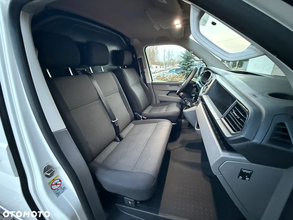 Volkswagen Transporter - 9