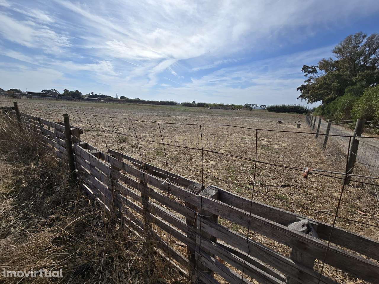 Terreno Misto na Estrada do Esteiro Furado no Chão Duro, junto à Praia - Grande imagem: 4/25