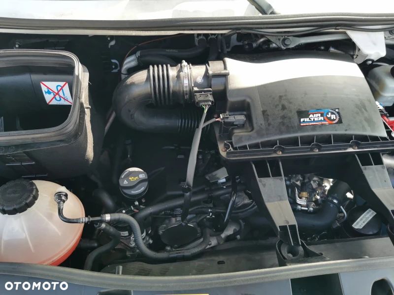 Mercedes-Benz Sprinter B907 - 16