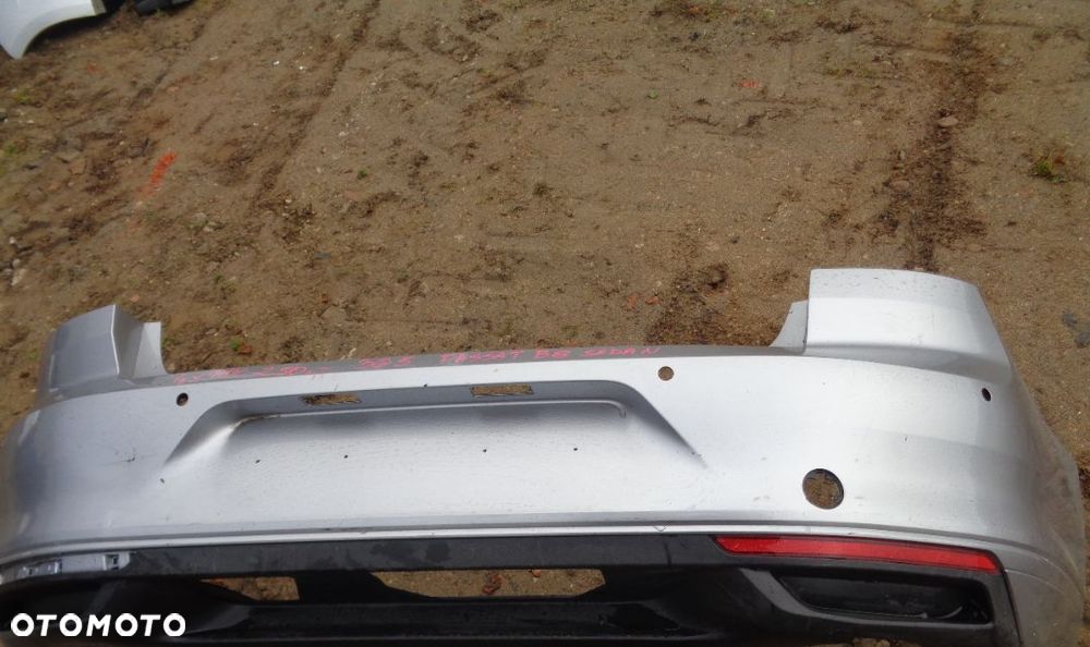 VW PASSAT B8 SEDAN 3G5 ZDERZAK TYŁ