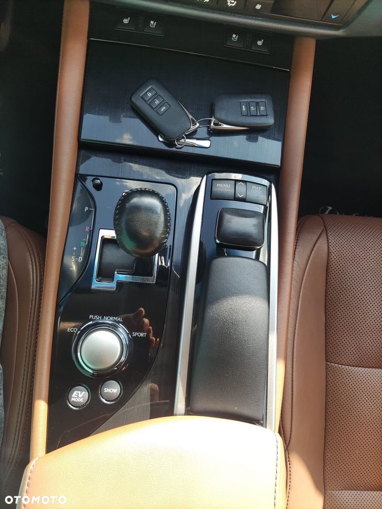 Lexus GS - 26