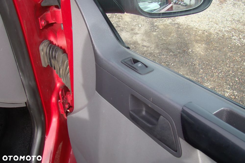 Volkswagen Caravelle L1 - 12