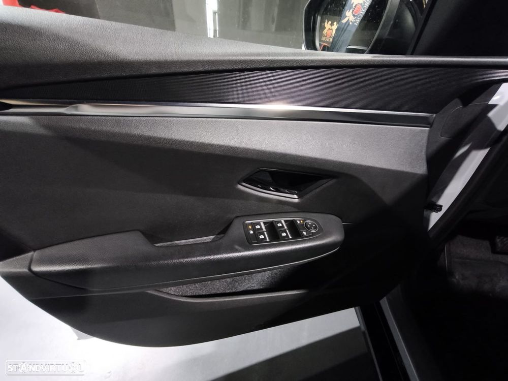 Renault Mégane E-Tech - 10