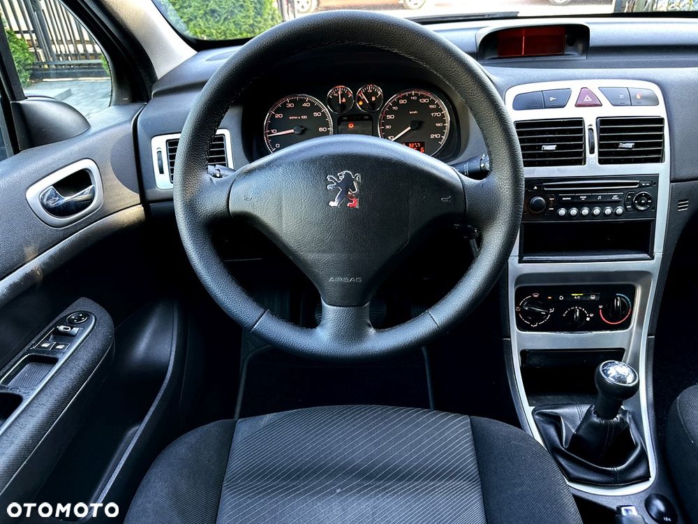 Peugeot 307 110 Premium - 18