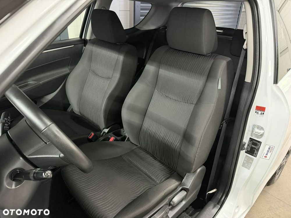 Suzuki Swift - 12