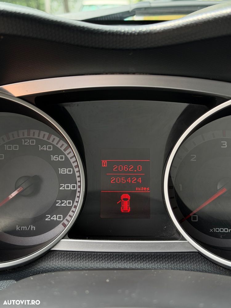 Mitsubishi Outlander 2.0 DI-D Intense - 17